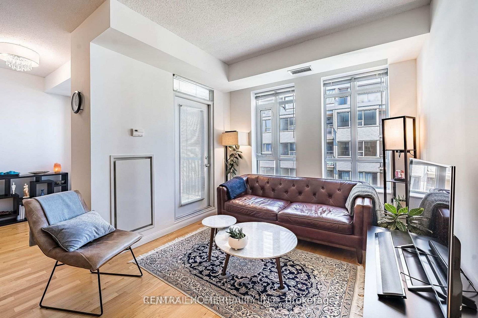 900 Mount Pleasant Road • #426 • Toronto, ON photo 5