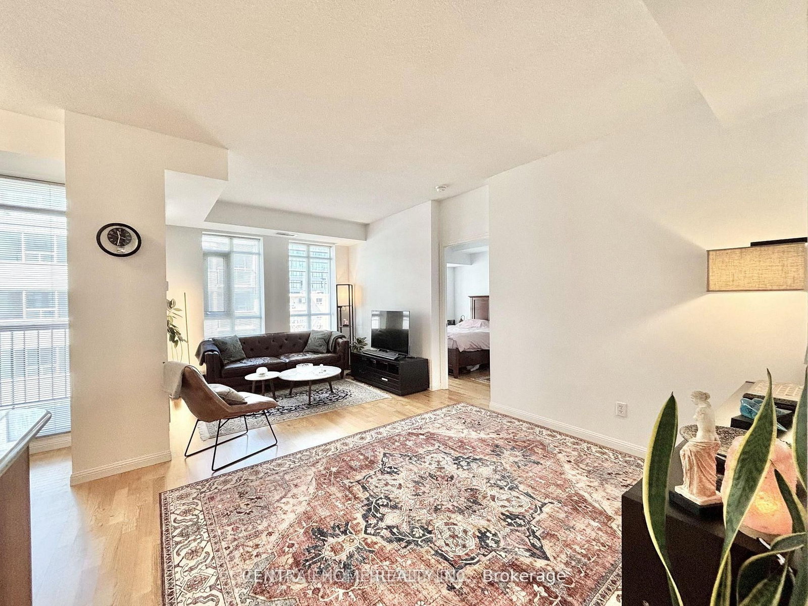 900 Mount Pleasant Road • #426 • Toronto, ON photo 6