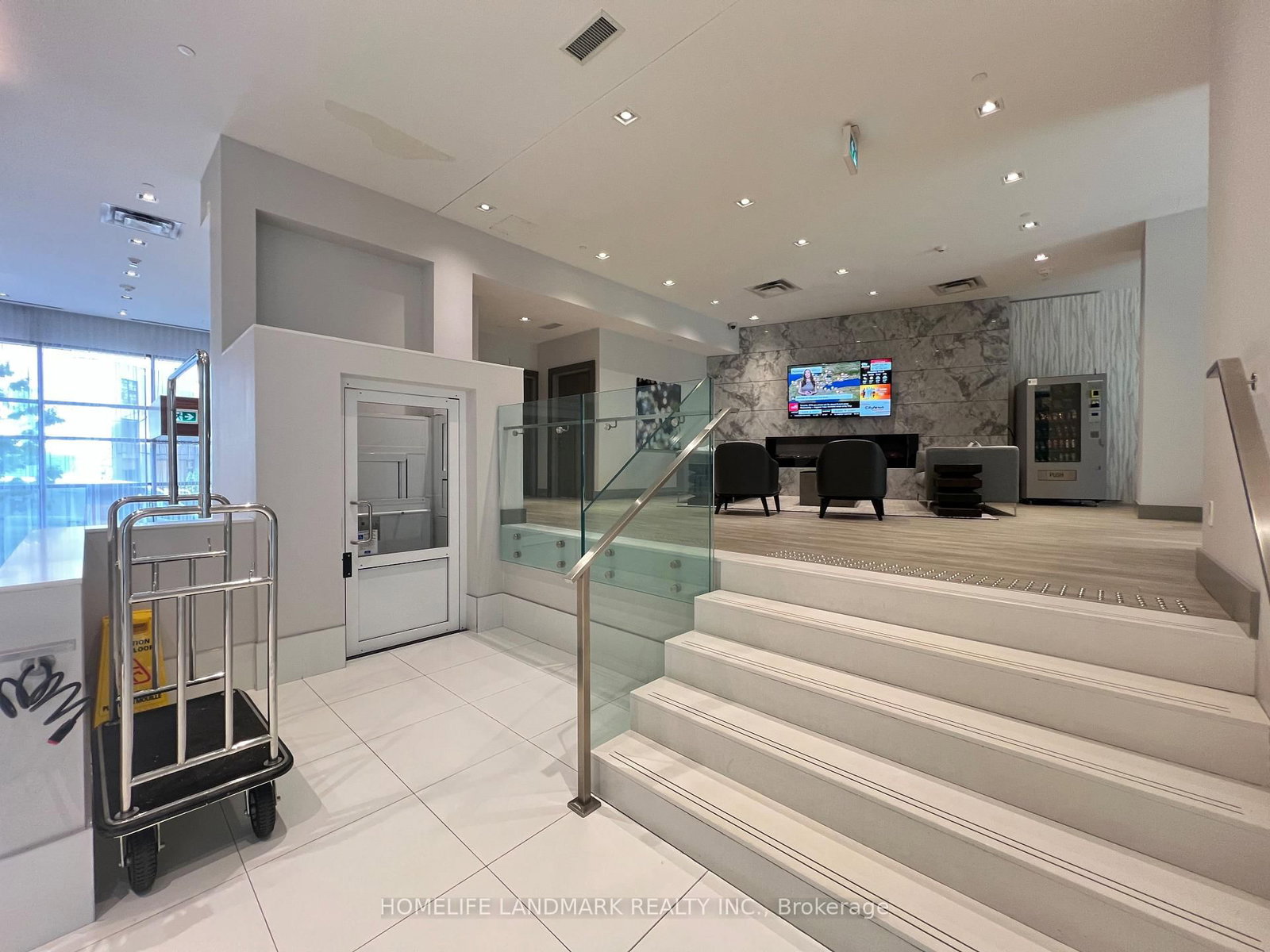 165 Pears Avenue, Unit Th #7 - Photo 32