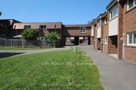 127-69 Godstone Road, Toronto, ON