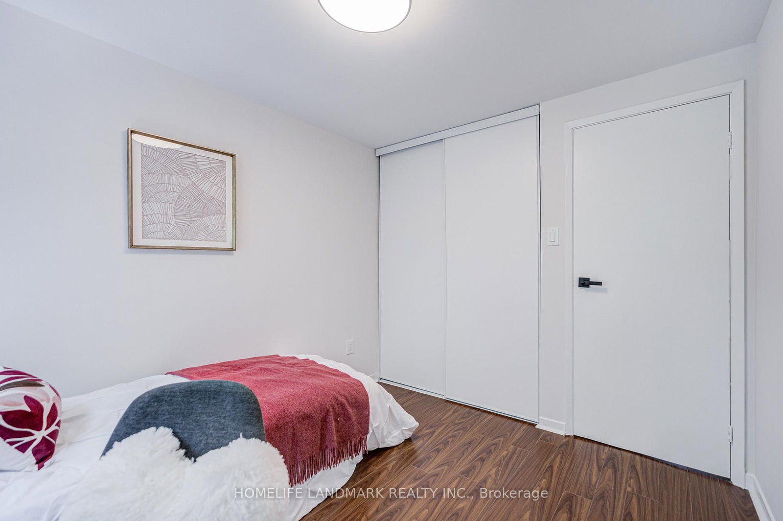 14 Low Meadoway • Toronto, ON photo 36
