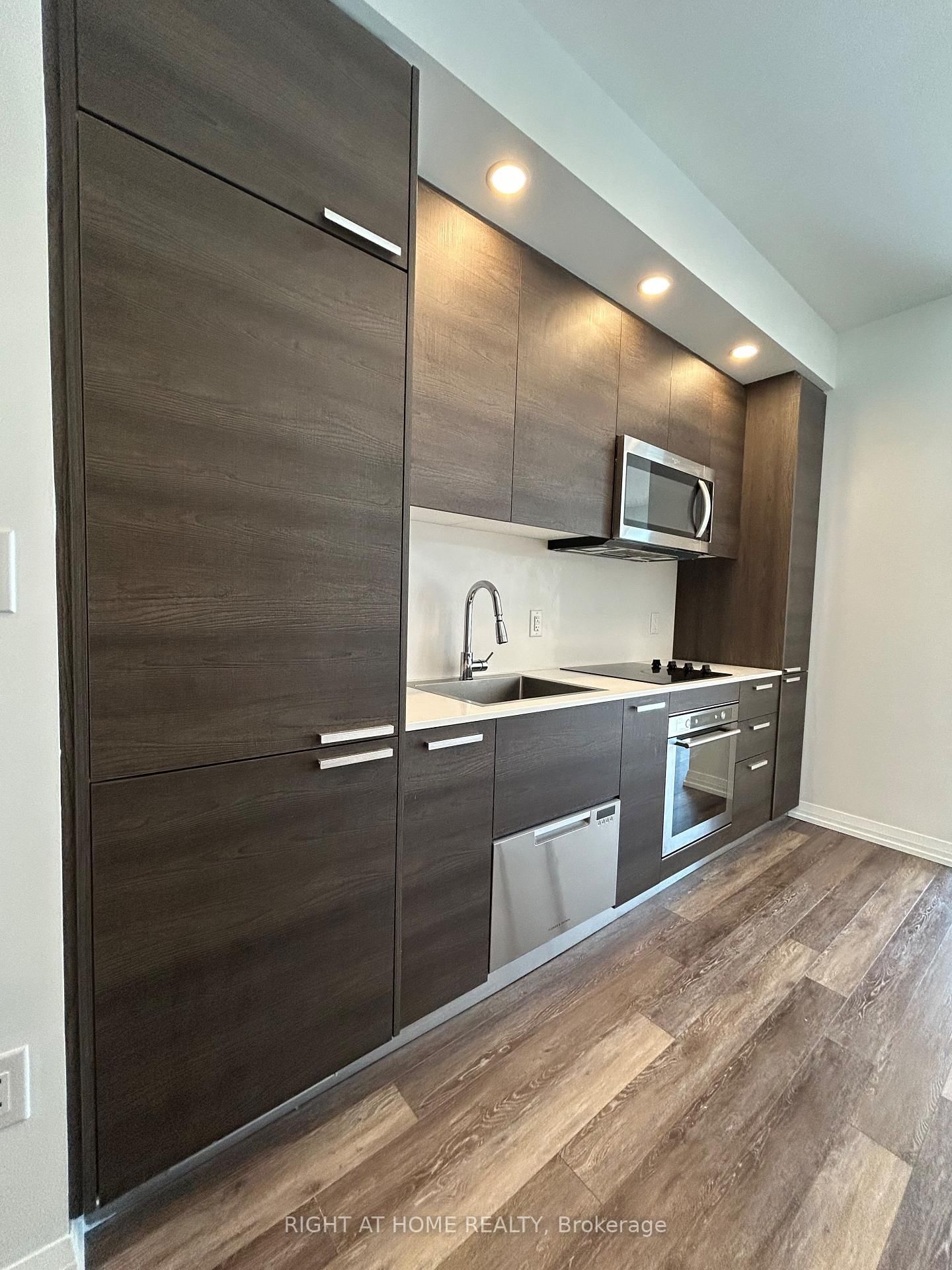 75 Canterbury Place, Unit 308 - Photo 2
