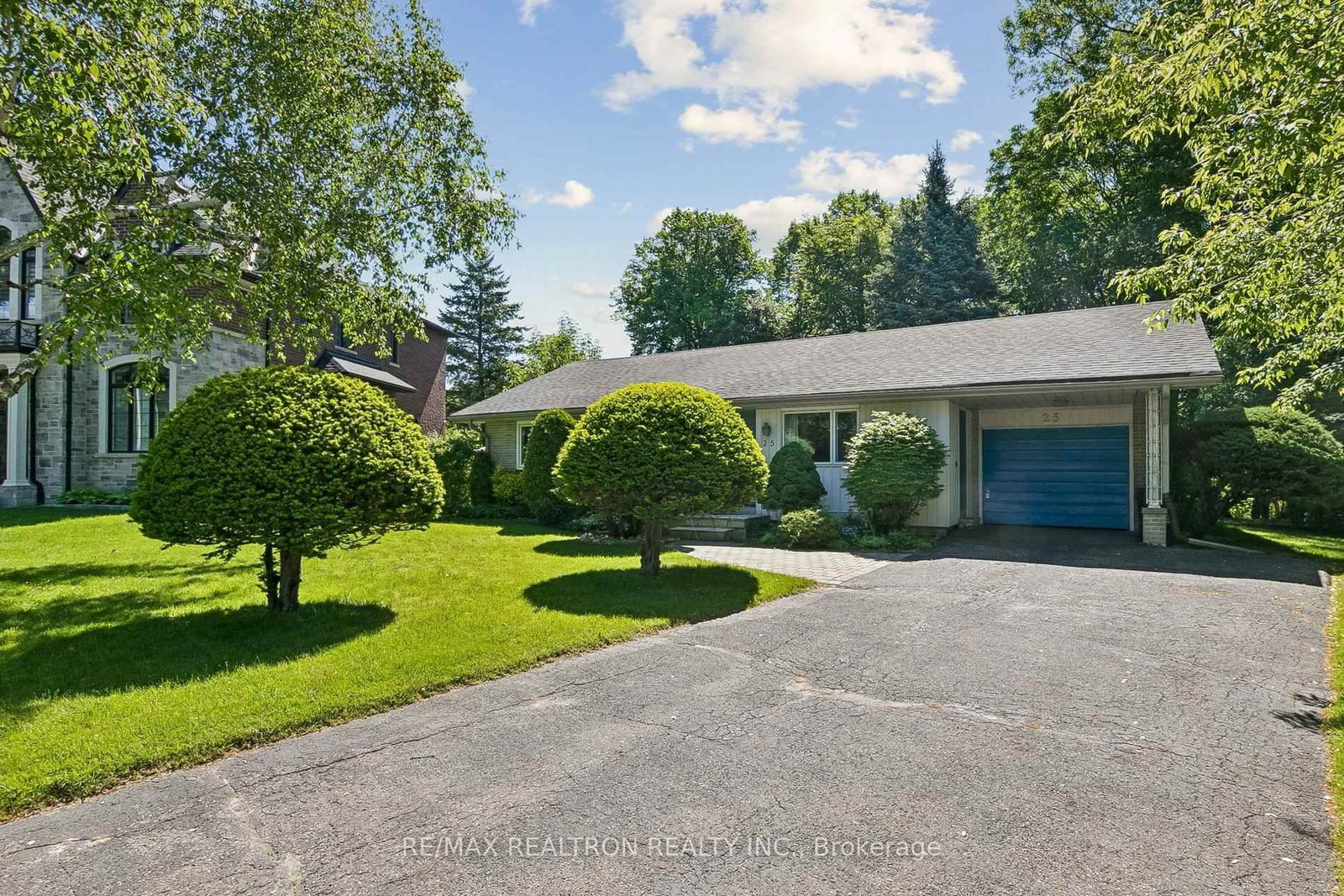 Detached House for sale at 25 Groveland Crescent, Toronto, Ontario, M3A 3C4 - Parkwoods-Donalda - MLS: C13232008