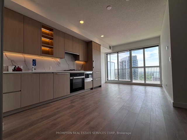 2709 - 18 Esther Shiner Boulevard