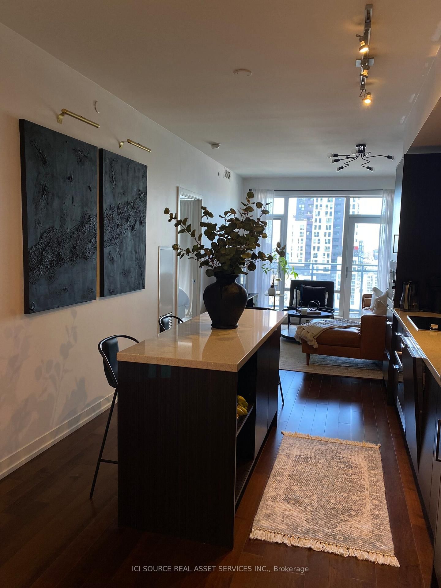 21 Widmer Street, Unit 3104 - Photo 5
