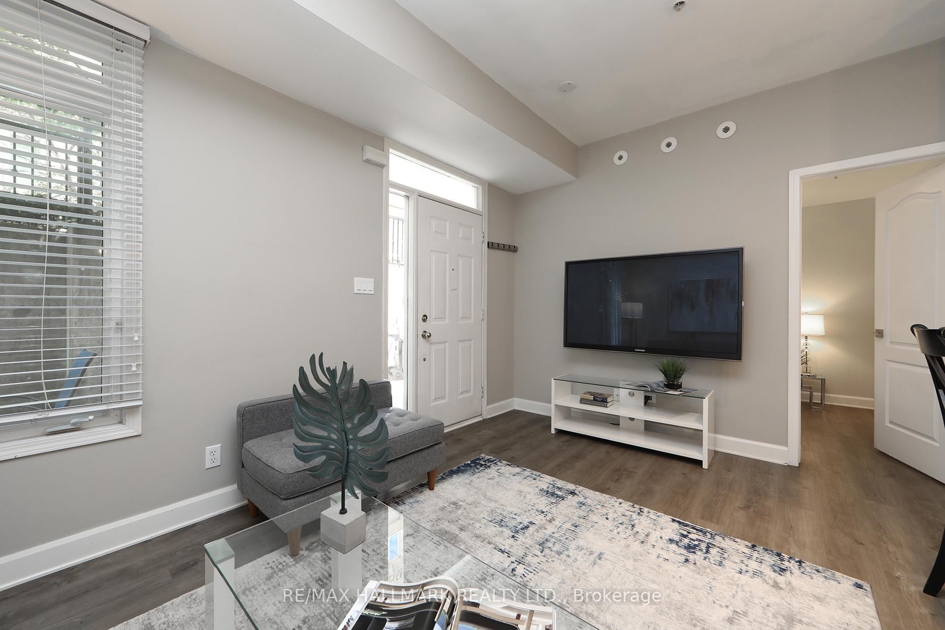 78 Carr Street, Unit Th 10