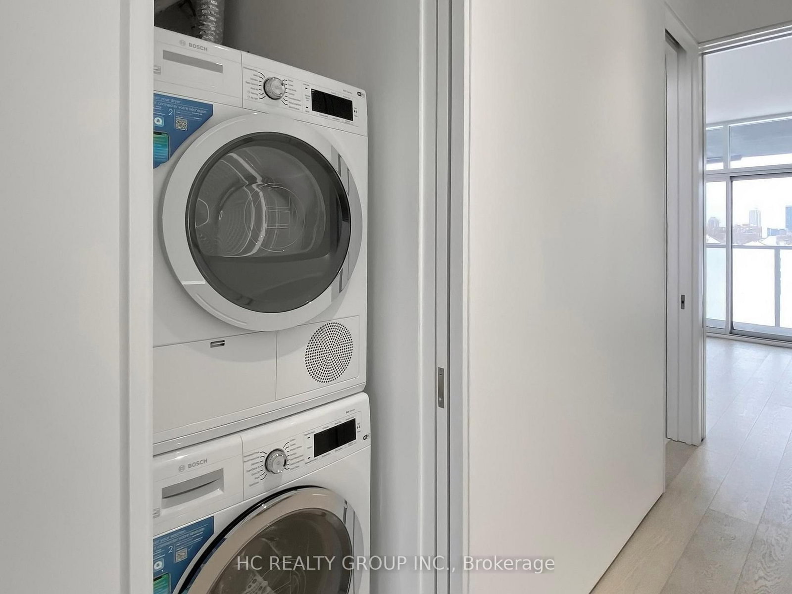 899 Dundas Street W, Unit Upper - Photo 10