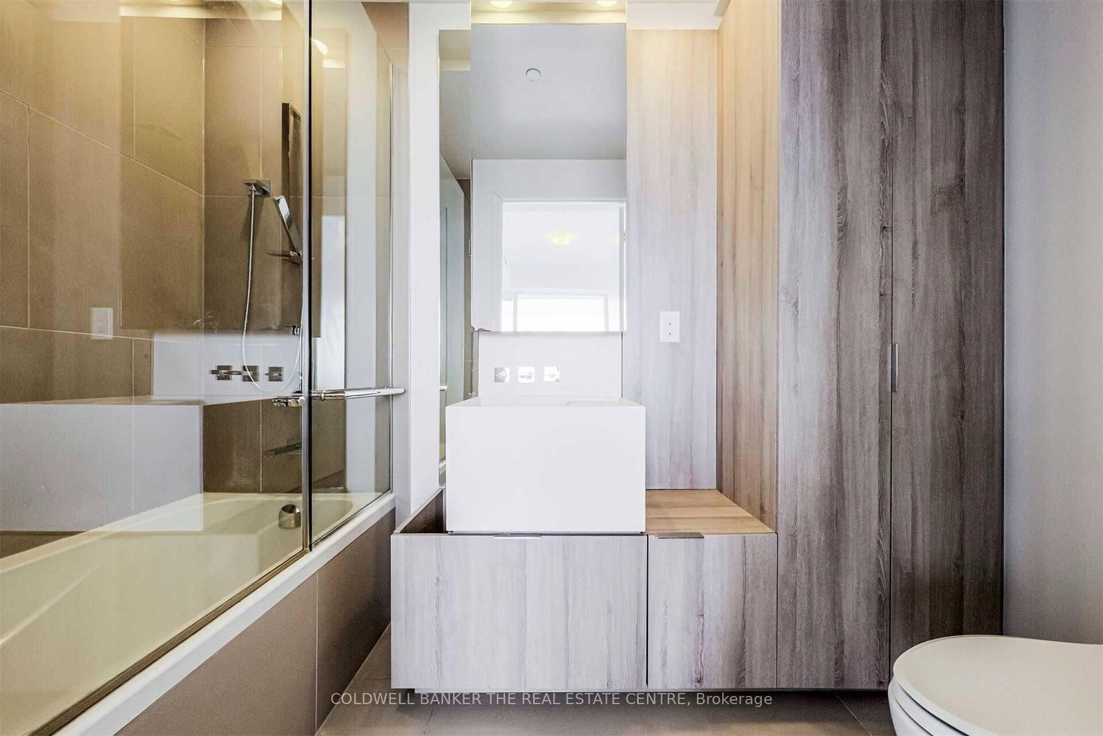 1 E Bloor Street E, Unit 7 - Photo 24