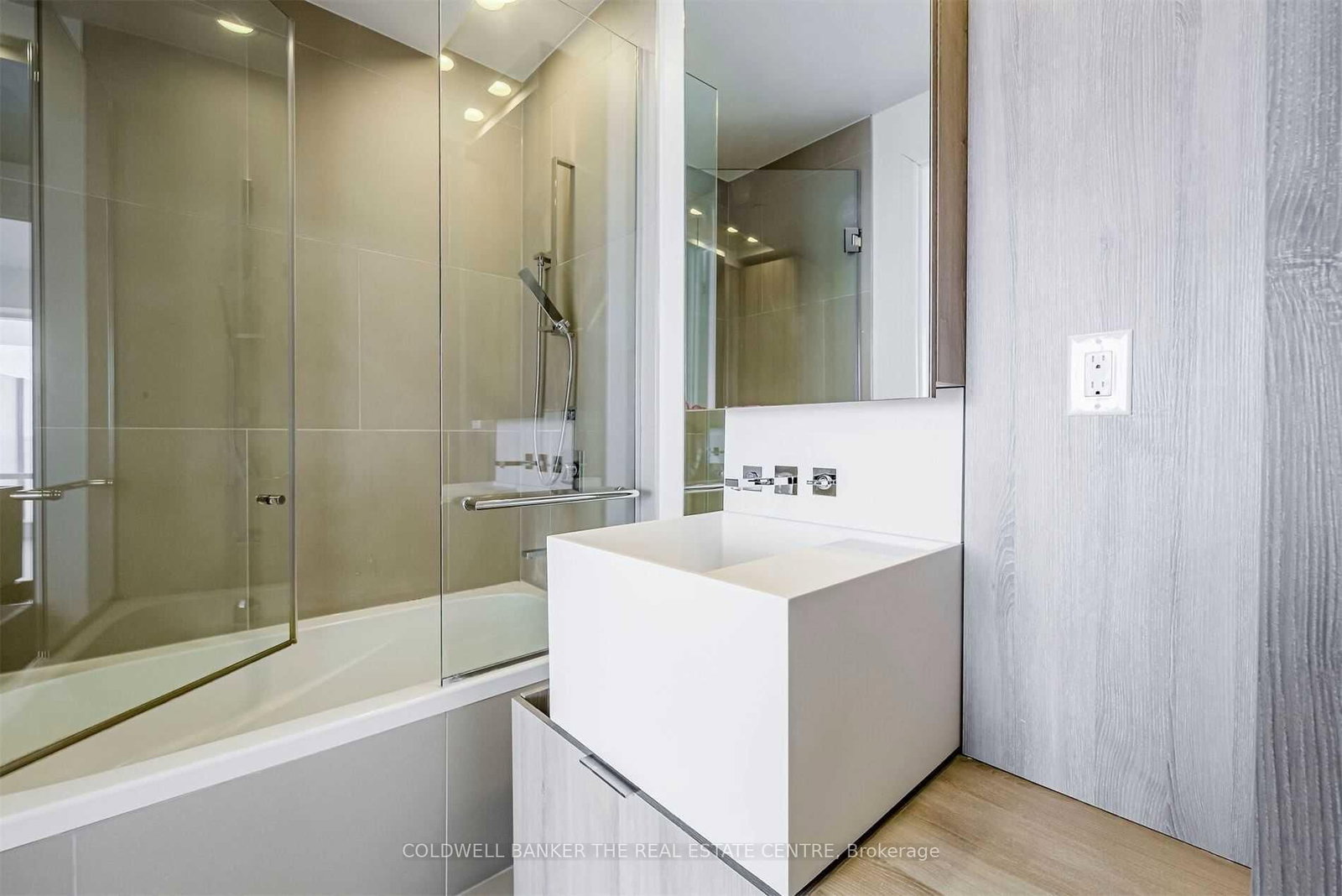 1 E Bloor Street E, Unit 7 - Photo 26