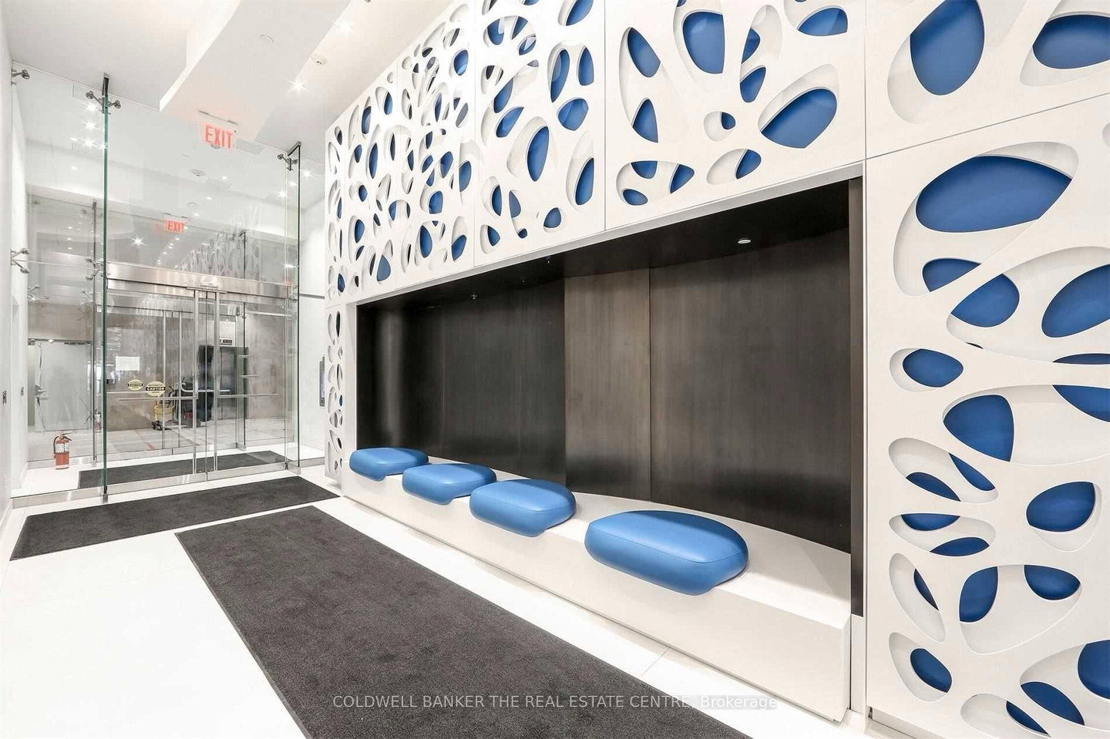 1 E Bloor Street E, Unit 7 - Photo 4