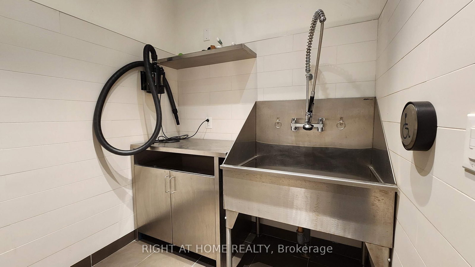 200 Sackville Street • #714 • Toronto, ON photo 31