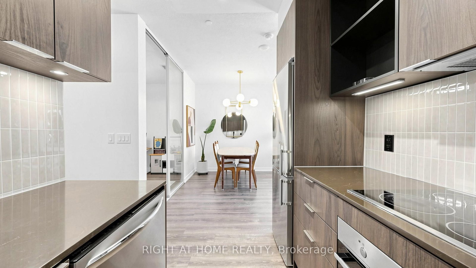 200 Sackville Street, Unit 714 - Photo 9