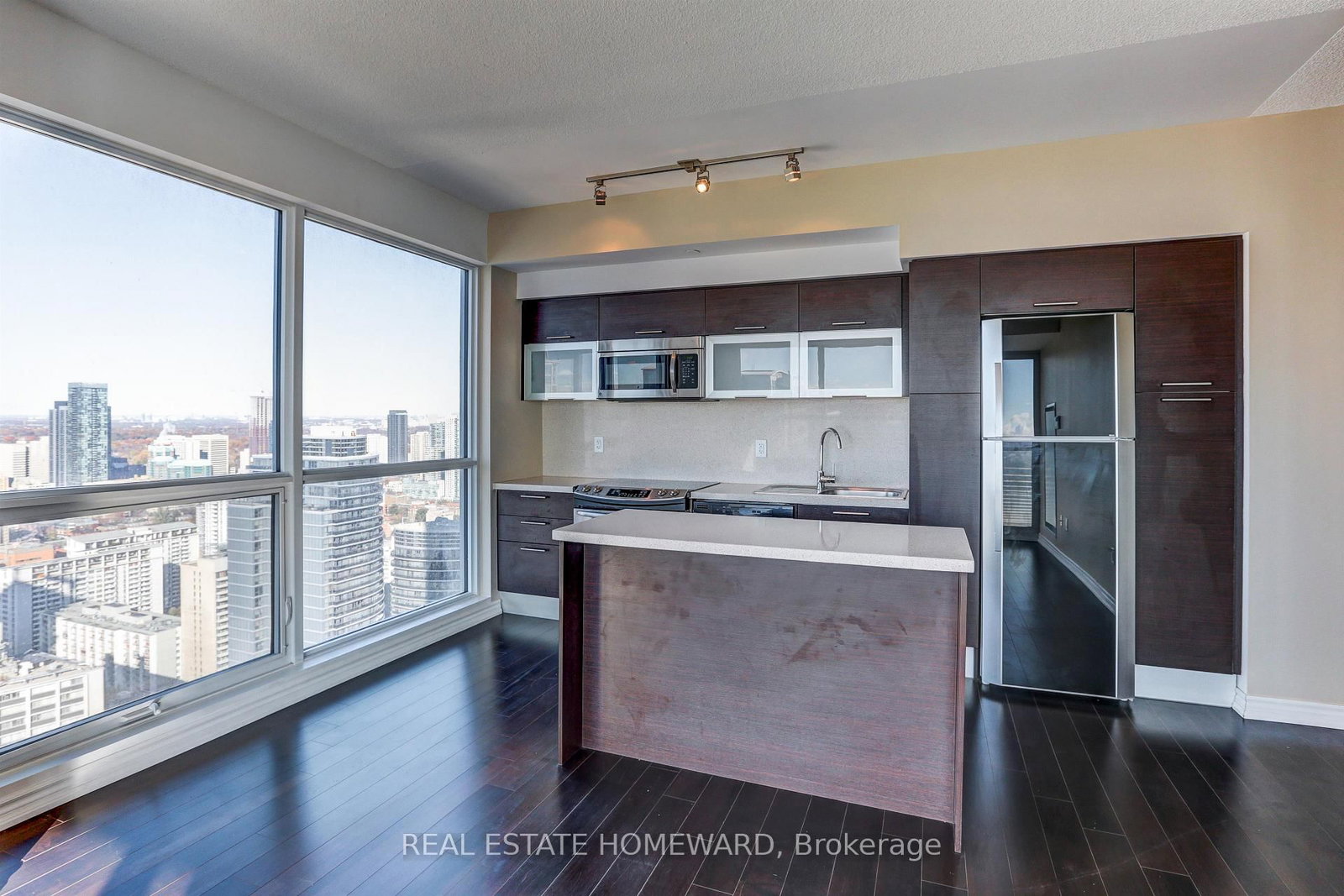 386 Yonge Street, Unit 4315 - Photo 2
