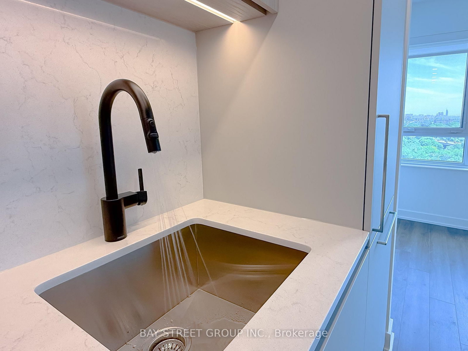 609 Sherbourne Street, Unit 1409 - Photo 12