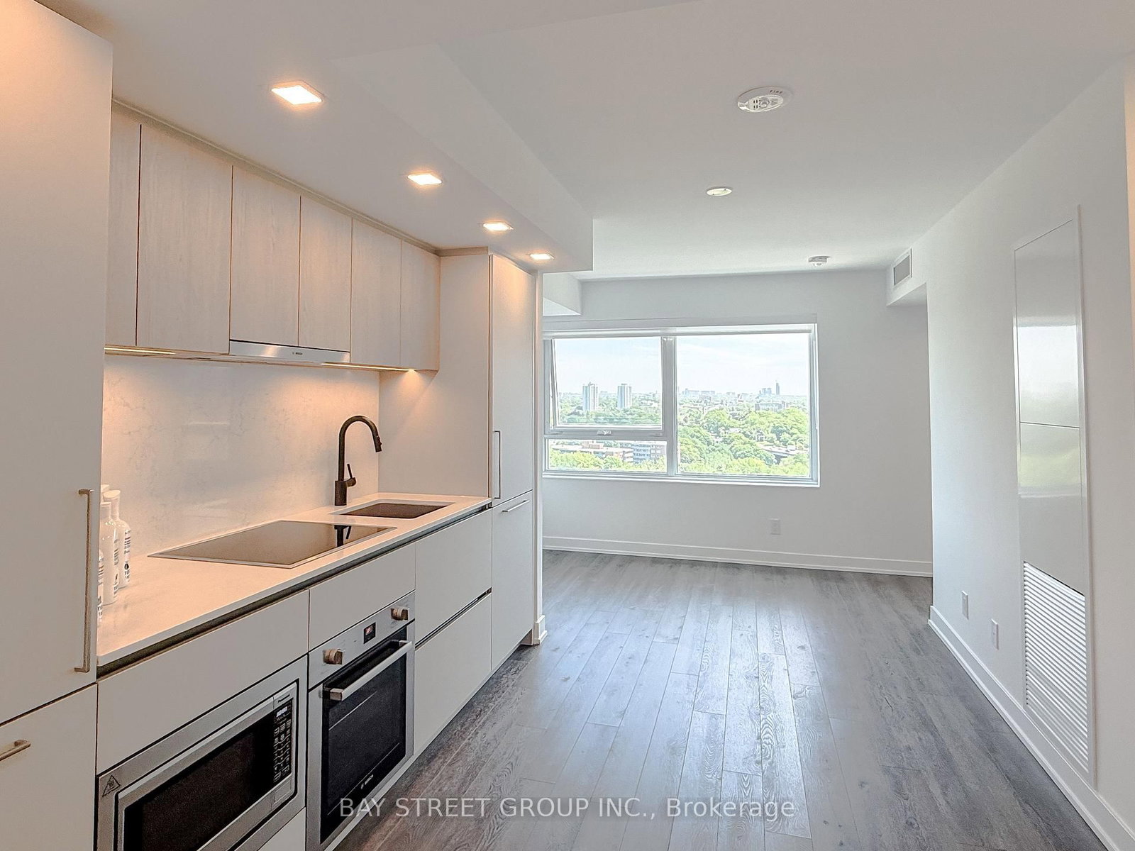 609 Sherbourne Street, Unit 1409 - Photo 3