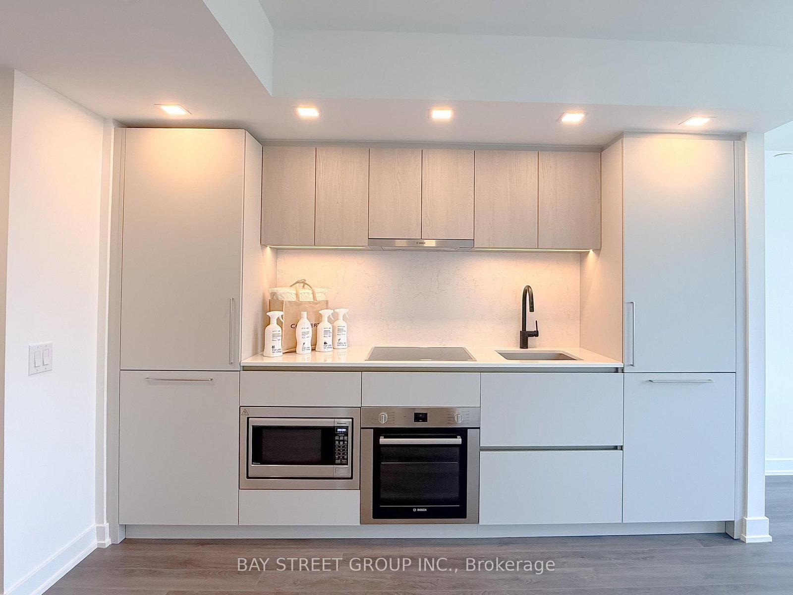 609 Sherbourne Street, Unit 1409 - Photo 4