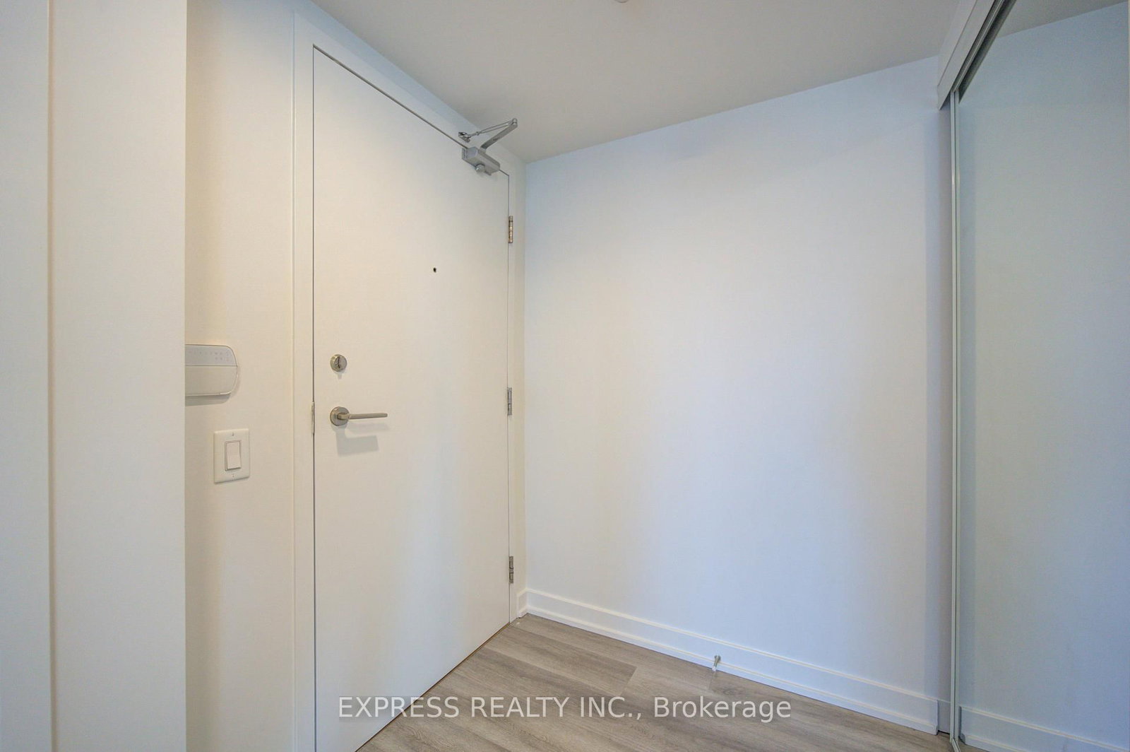 19 Singer Court, Unit 908 - Photo 9