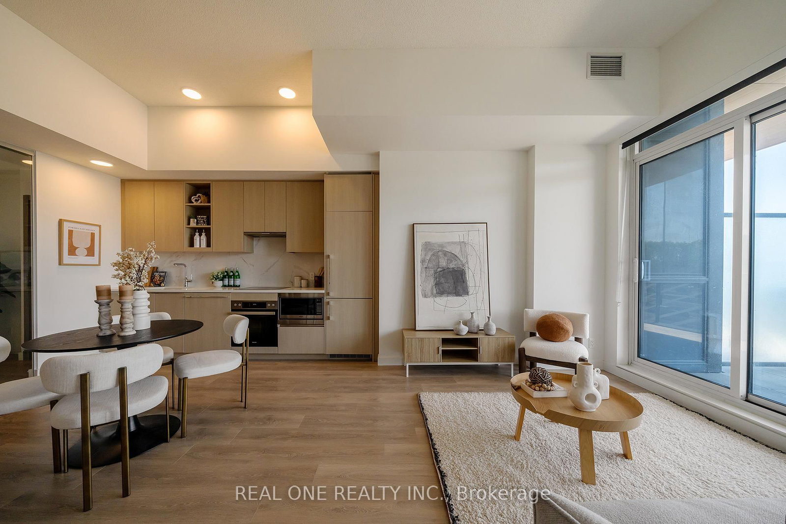 25 McMahon Drive • #503 • Toronto, ON photo 9