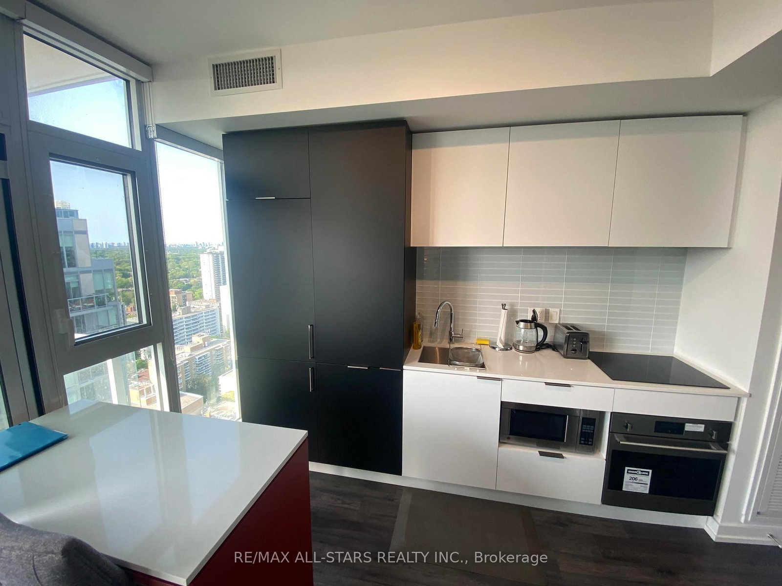 33 Helendale Avenue, Unit 2302 - Photo 14