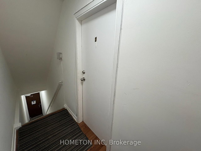 upper rear - 319A Oakwood Avenue