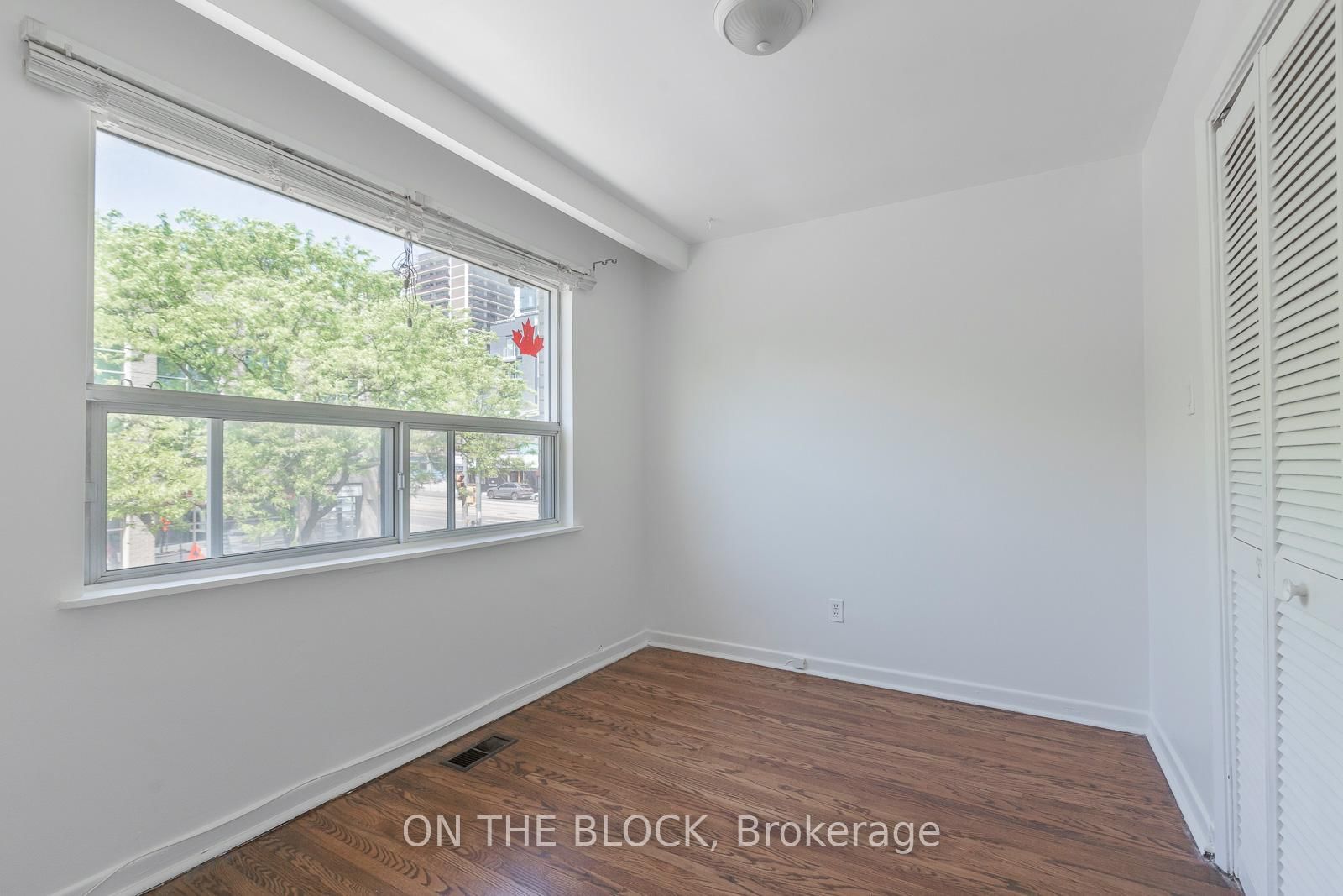 2-883 St Clair Avenue, Toronto, ON, photo 5