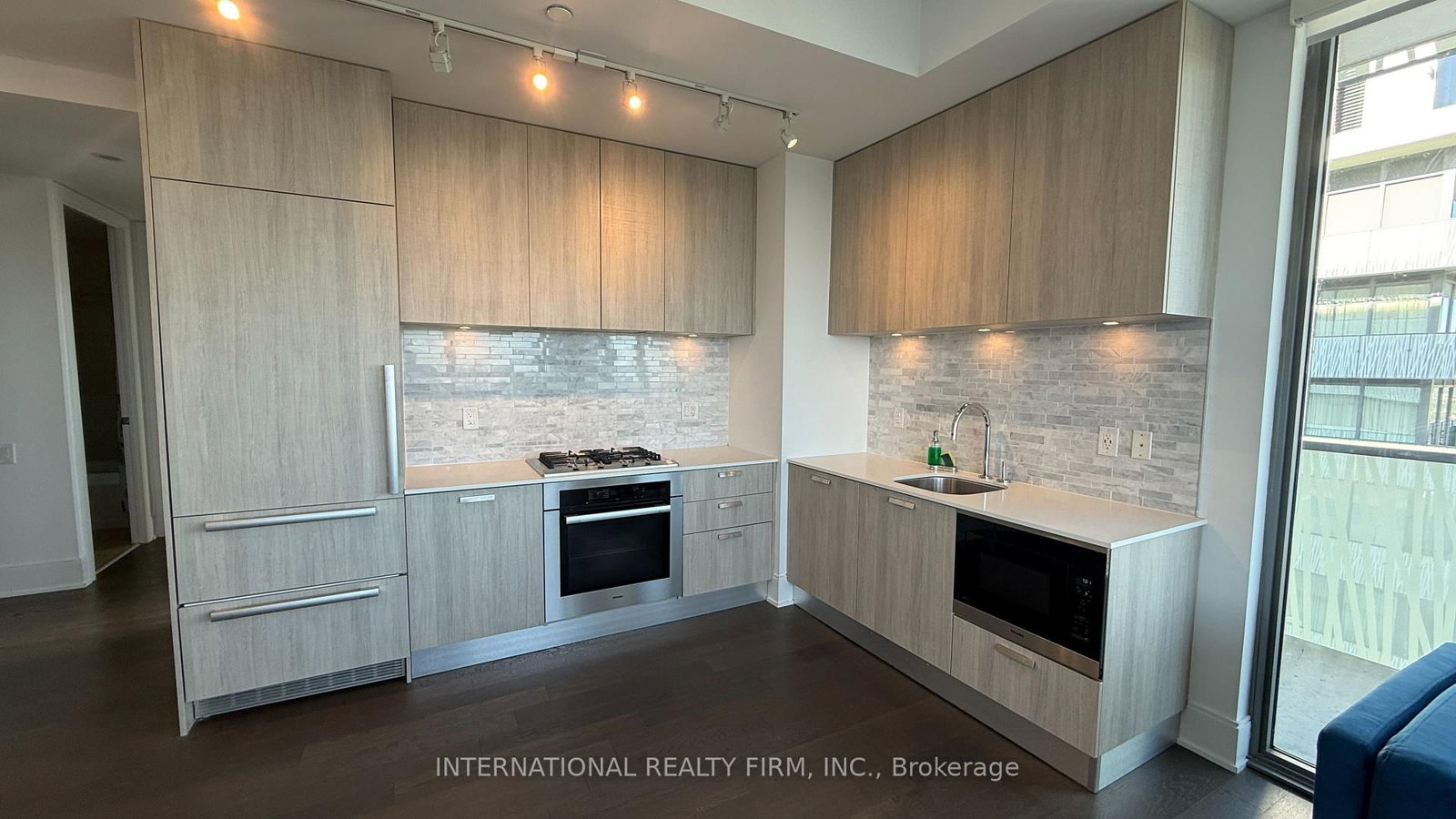 50 Charles Street E, Unit LPH 5406 - Photo 10