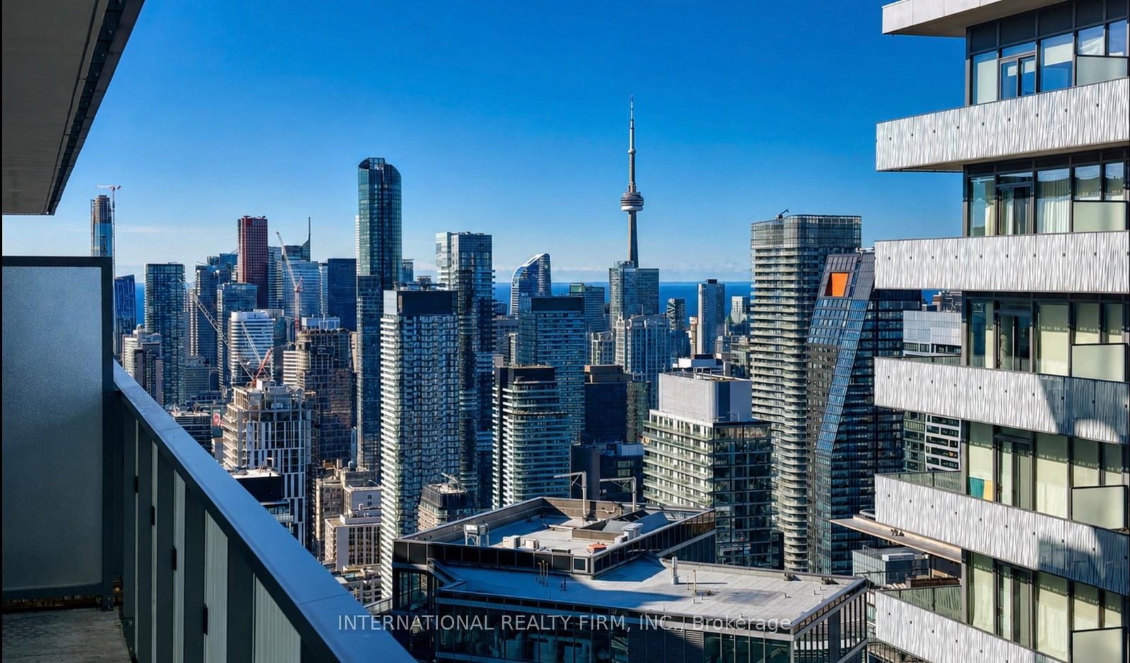 50 Charles Street E, Unit LPH 5406 - Photo 22