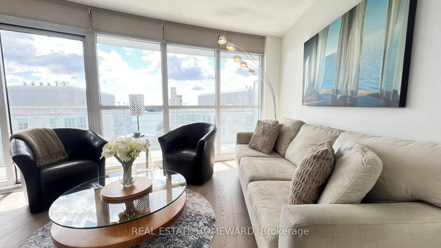 1512 - 38 Dan Leckie Way