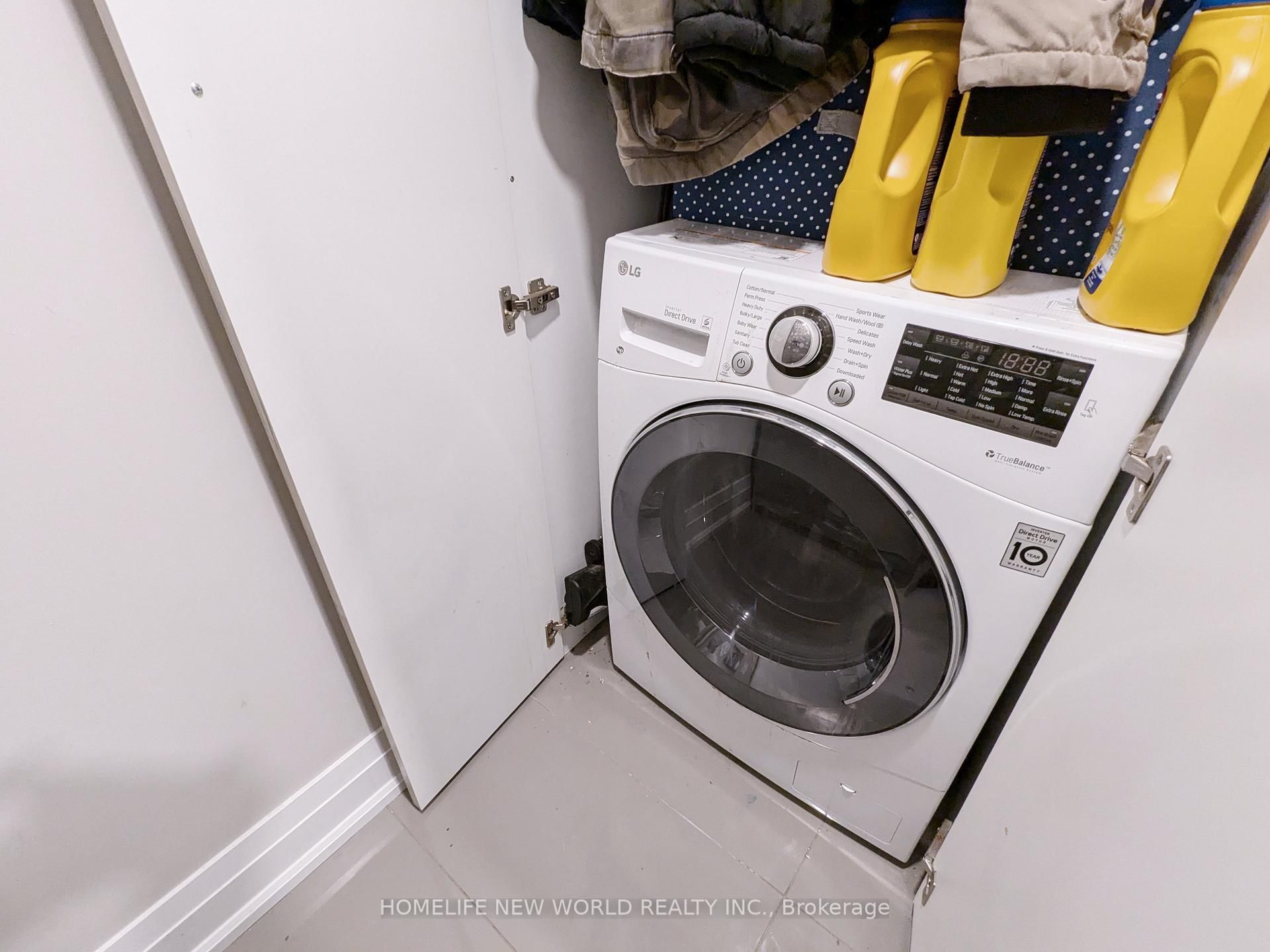 276 Montrose Avenue, Unit Bsmt