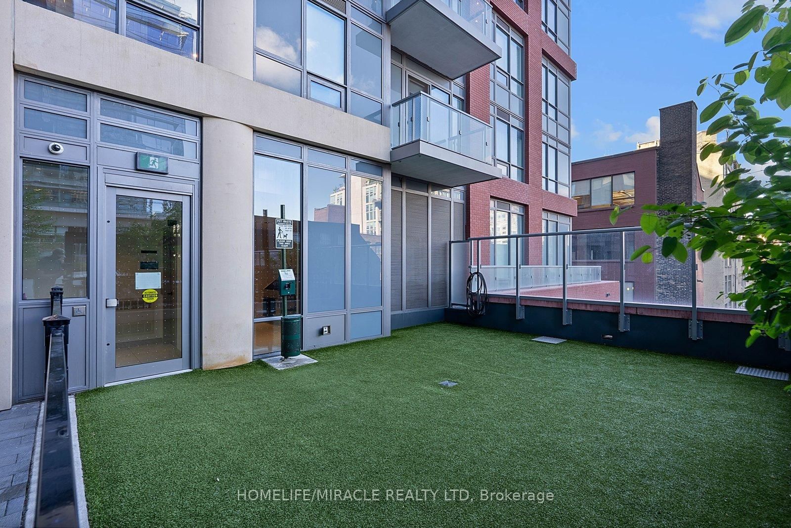 108 Peter Street, Unit 1322 - Photo 35