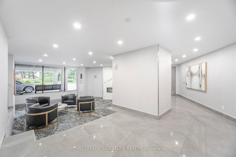303 - 10 Edgecliff Golfway