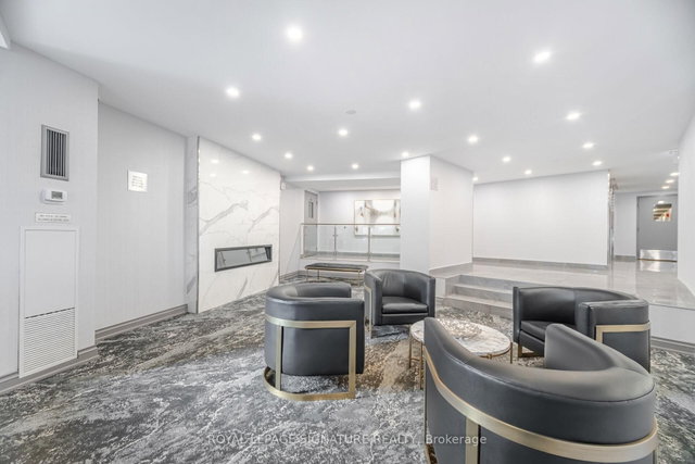303 - 10 Edgecliff Golfway