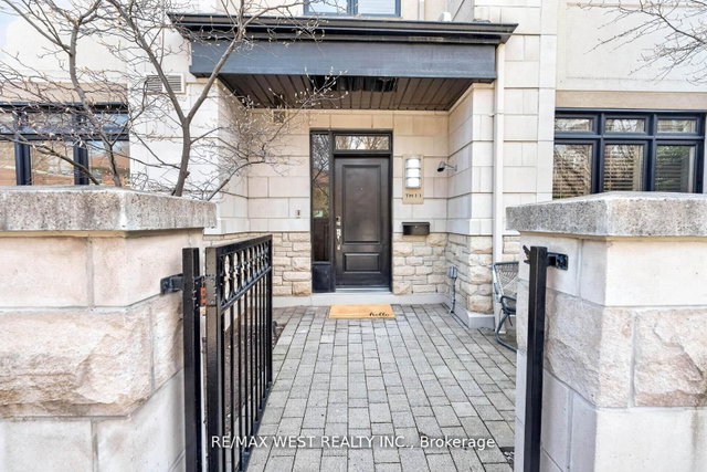 TH 11 - 7 Oakburn Crescent