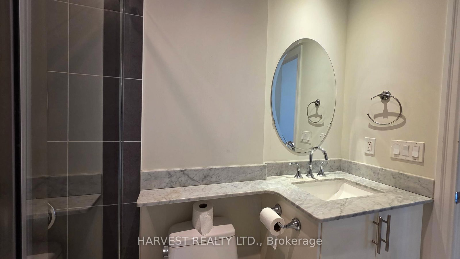 35 Balmuto Street • #1506 • Toronto, ON photo 18