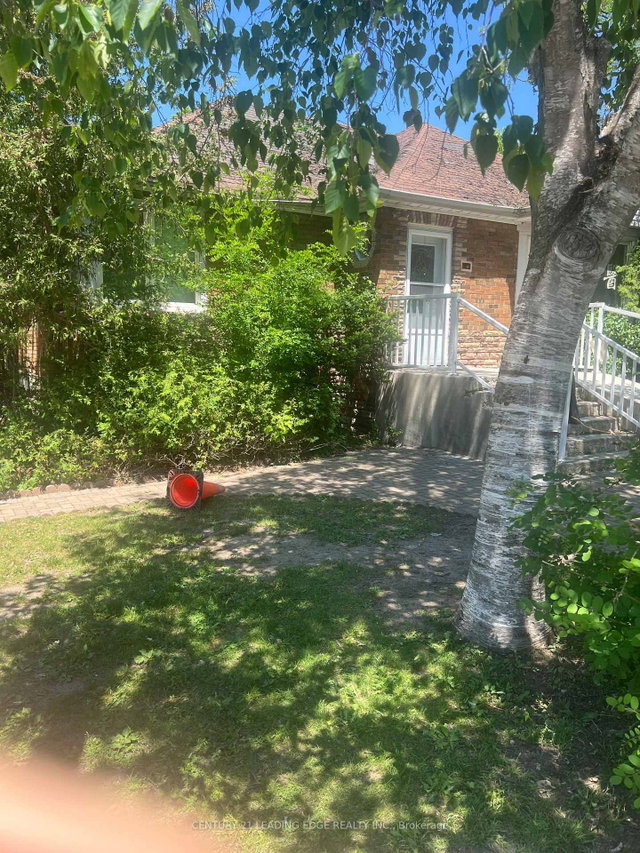 230 Finch Avenue E