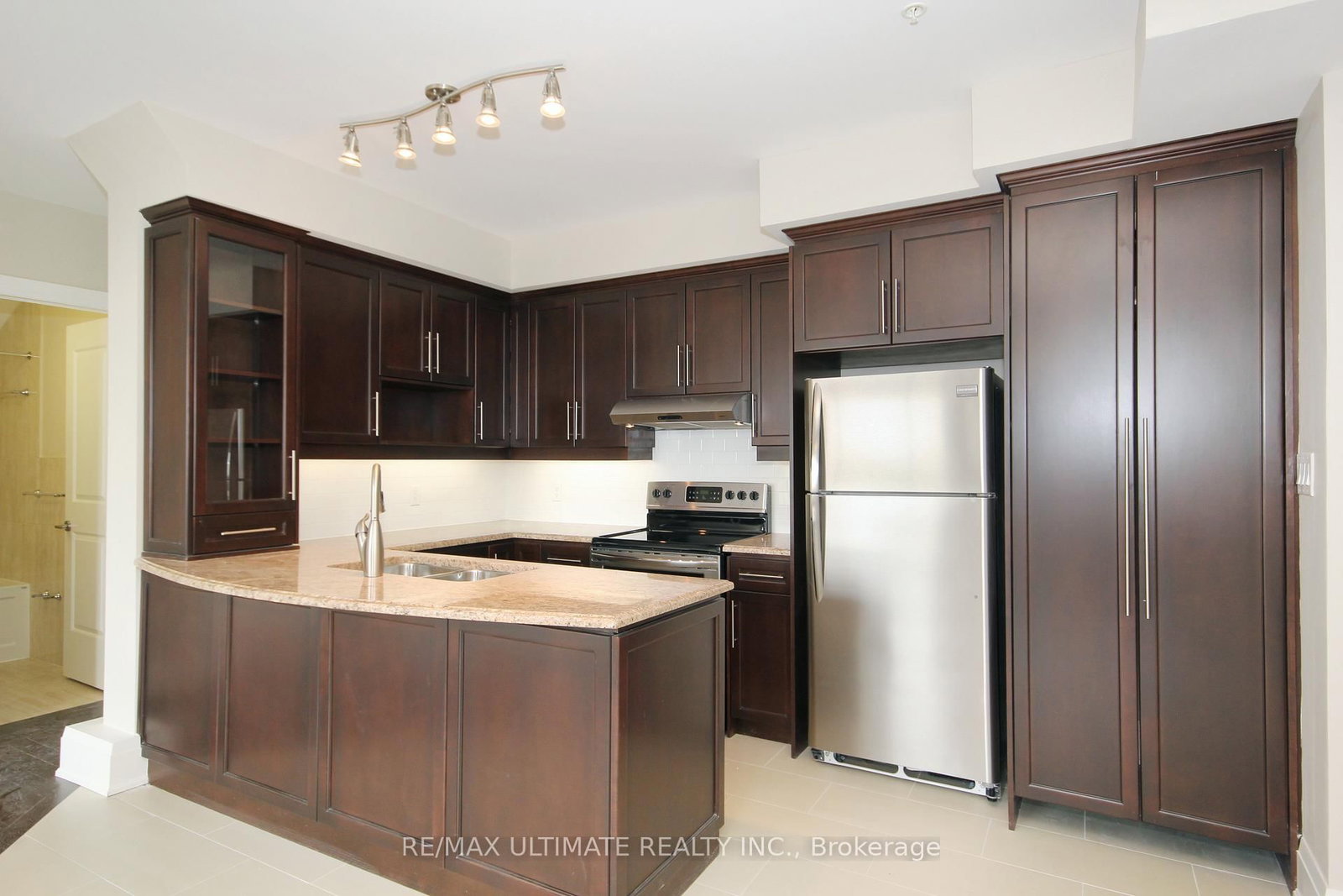 502-458 Oakwood Avenue, Toronto, ON, photo 3