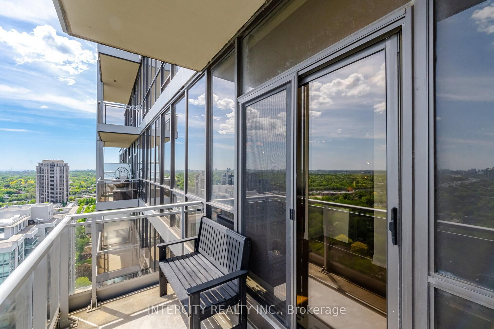 23 Sheppard Avenue E, Unit 3104 - Photo 32