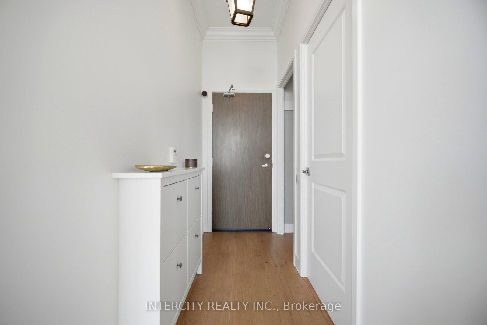 23 Sheppard Avenue E, Unit 3104 - Photo 6