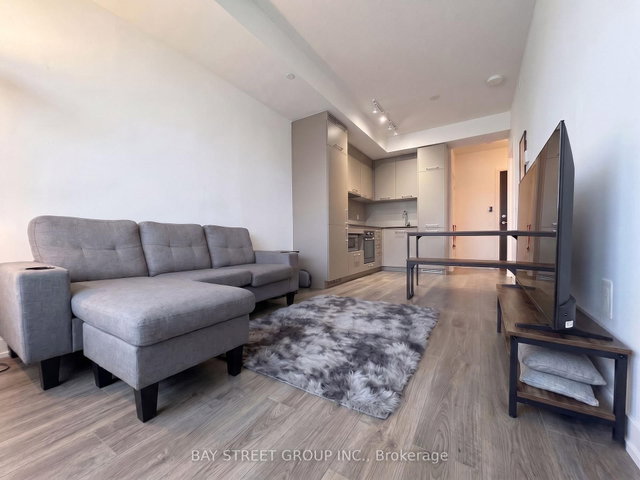 3201 - 87 Peter Street