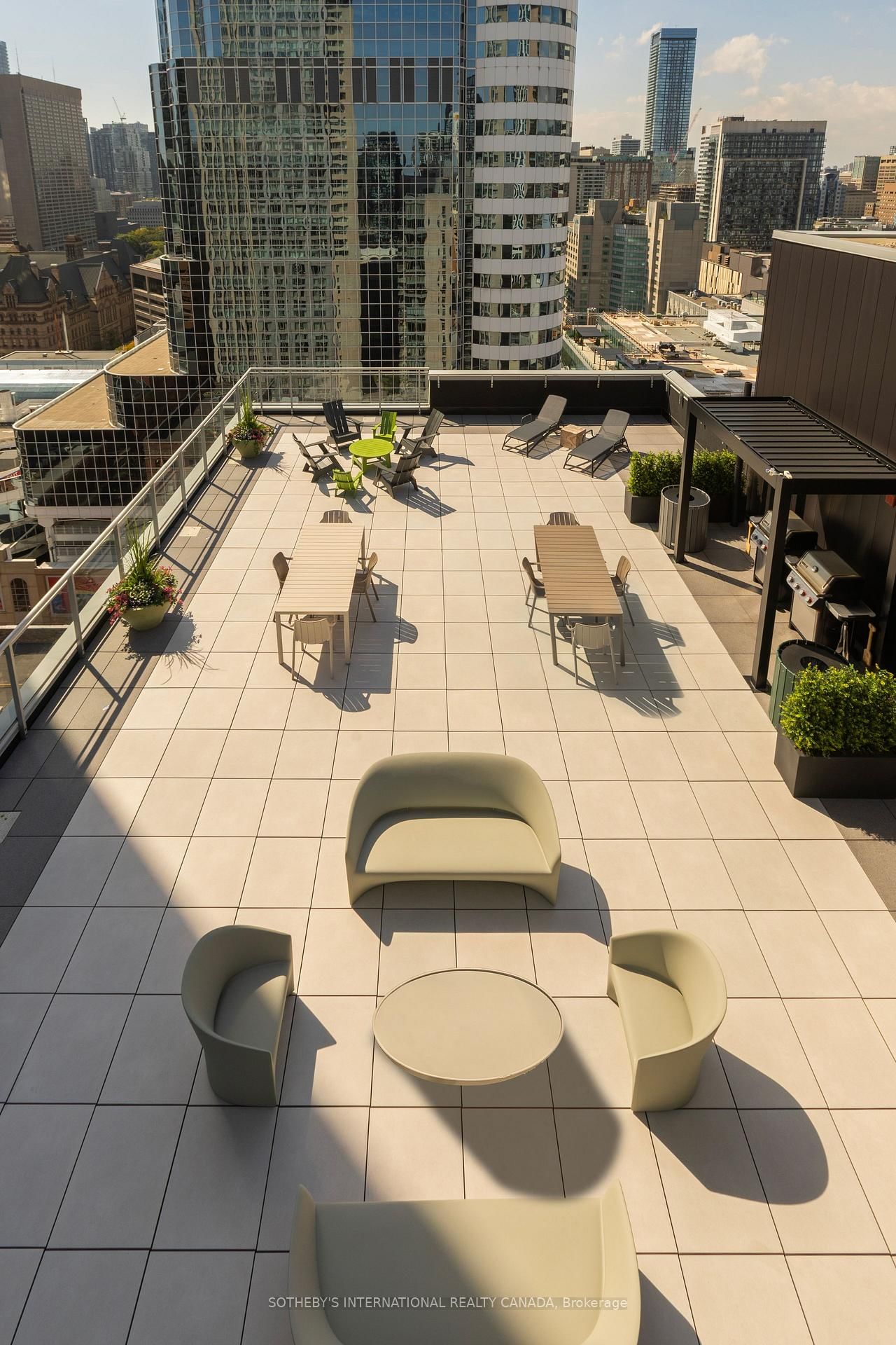 220 Victoria Street, Unit 1307 - Photo 33