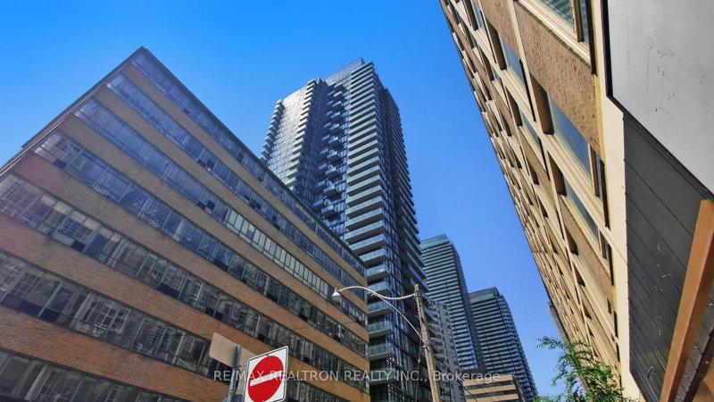 75 St Nicholas St #3208, Toronto, Ontario