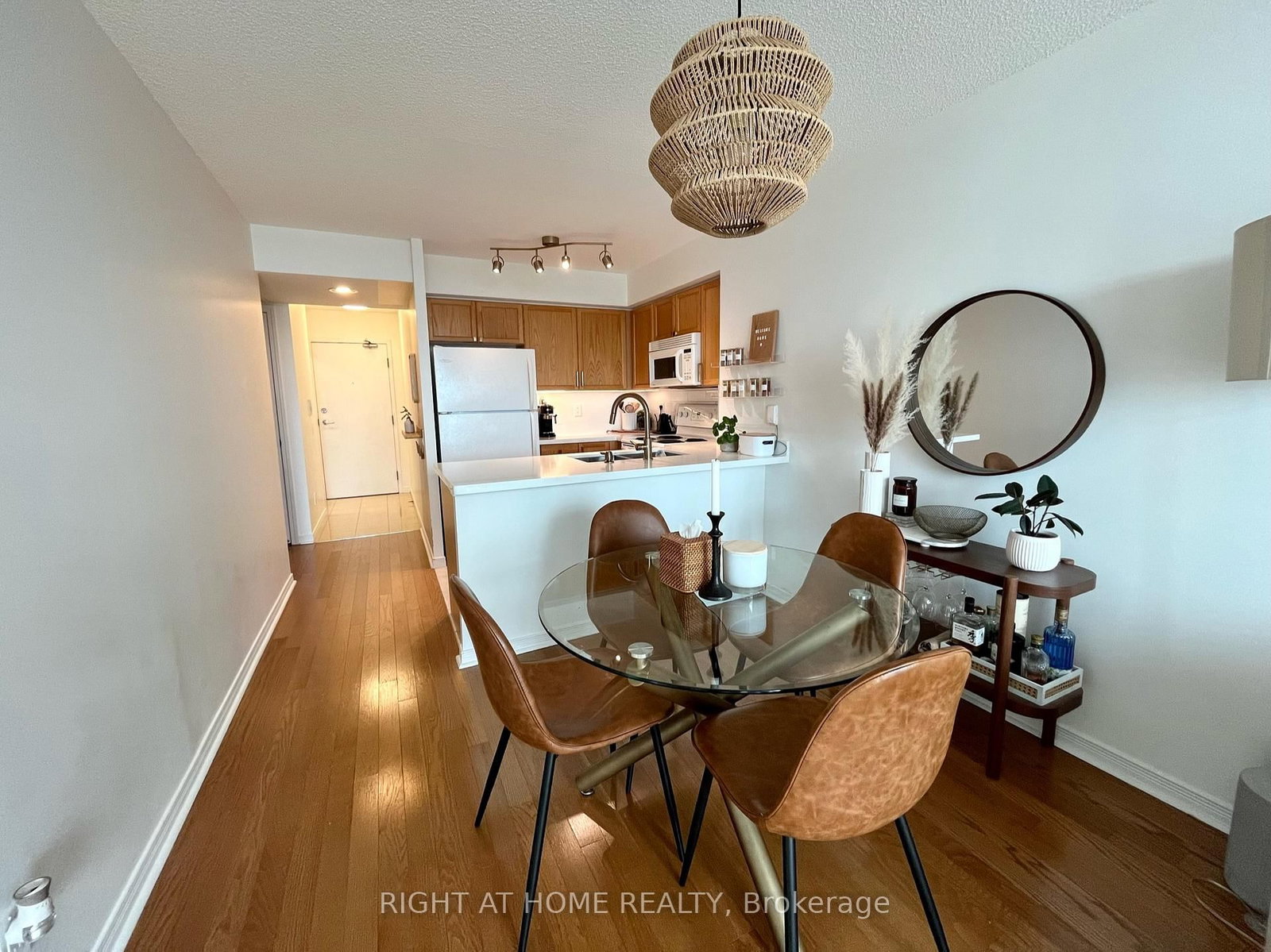 1007-28 Harrison Garden Boulevard, Toronto, ON, photo 5
