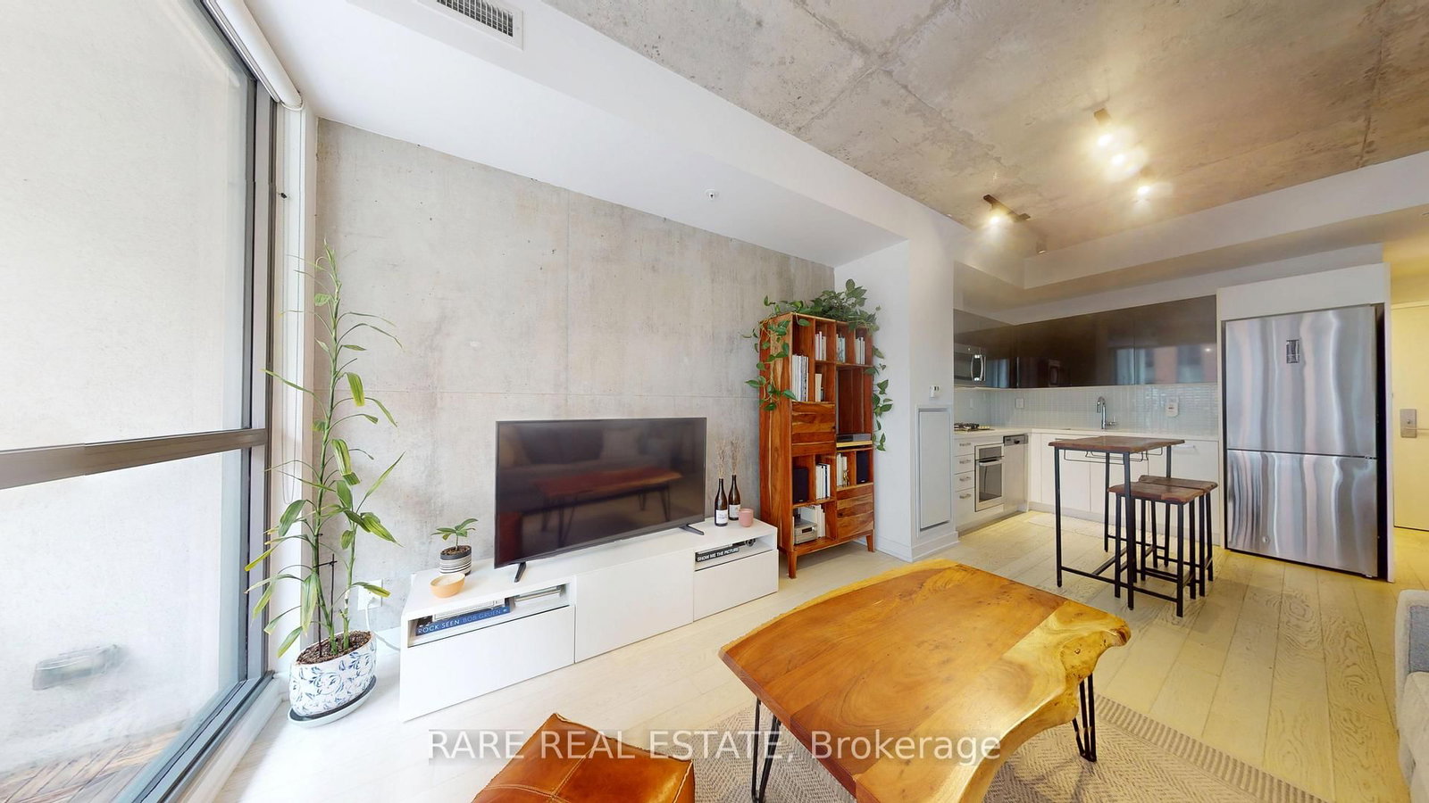 39 Brant Street, Unit 421 - Photo 7