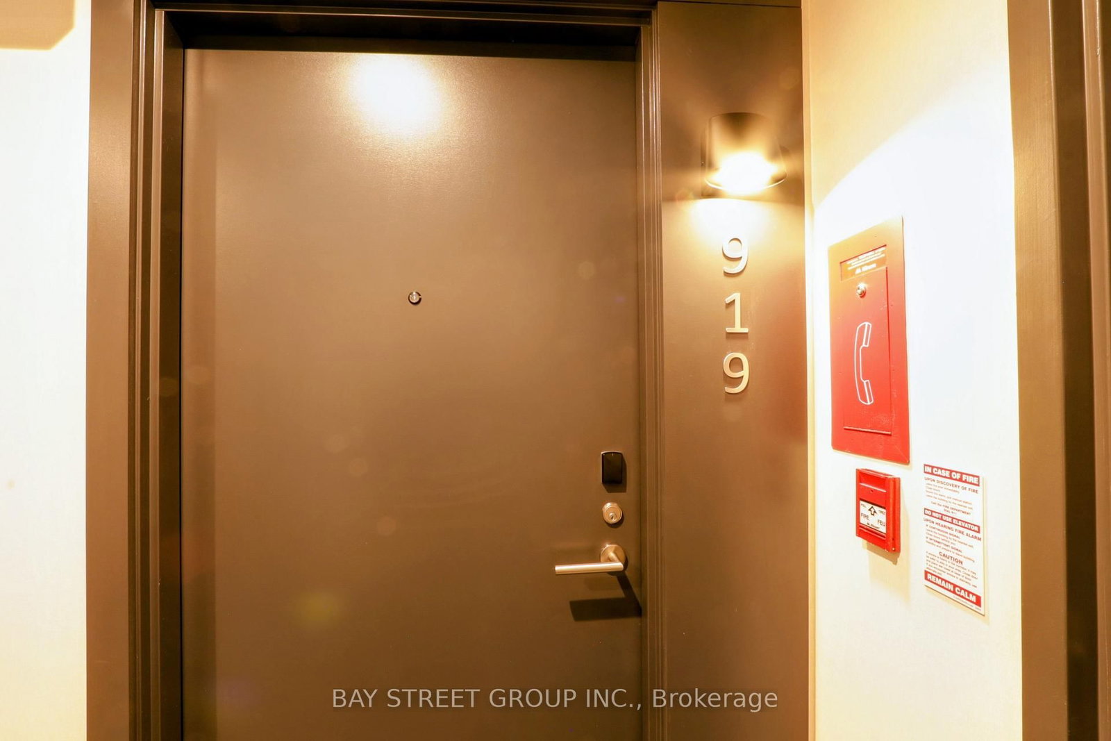 180 Front Street E, Unit 919