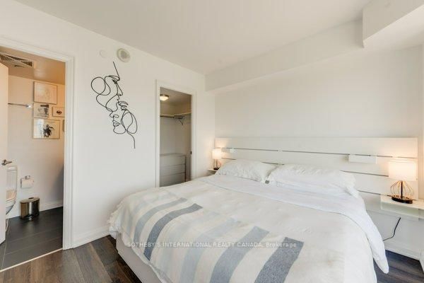 155 Yorkville Avenue, Unit 2018 - Photo 12