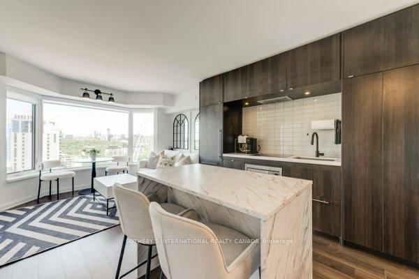 155 Yorkville Avenue • #2018 • Toronto, ON photo 8