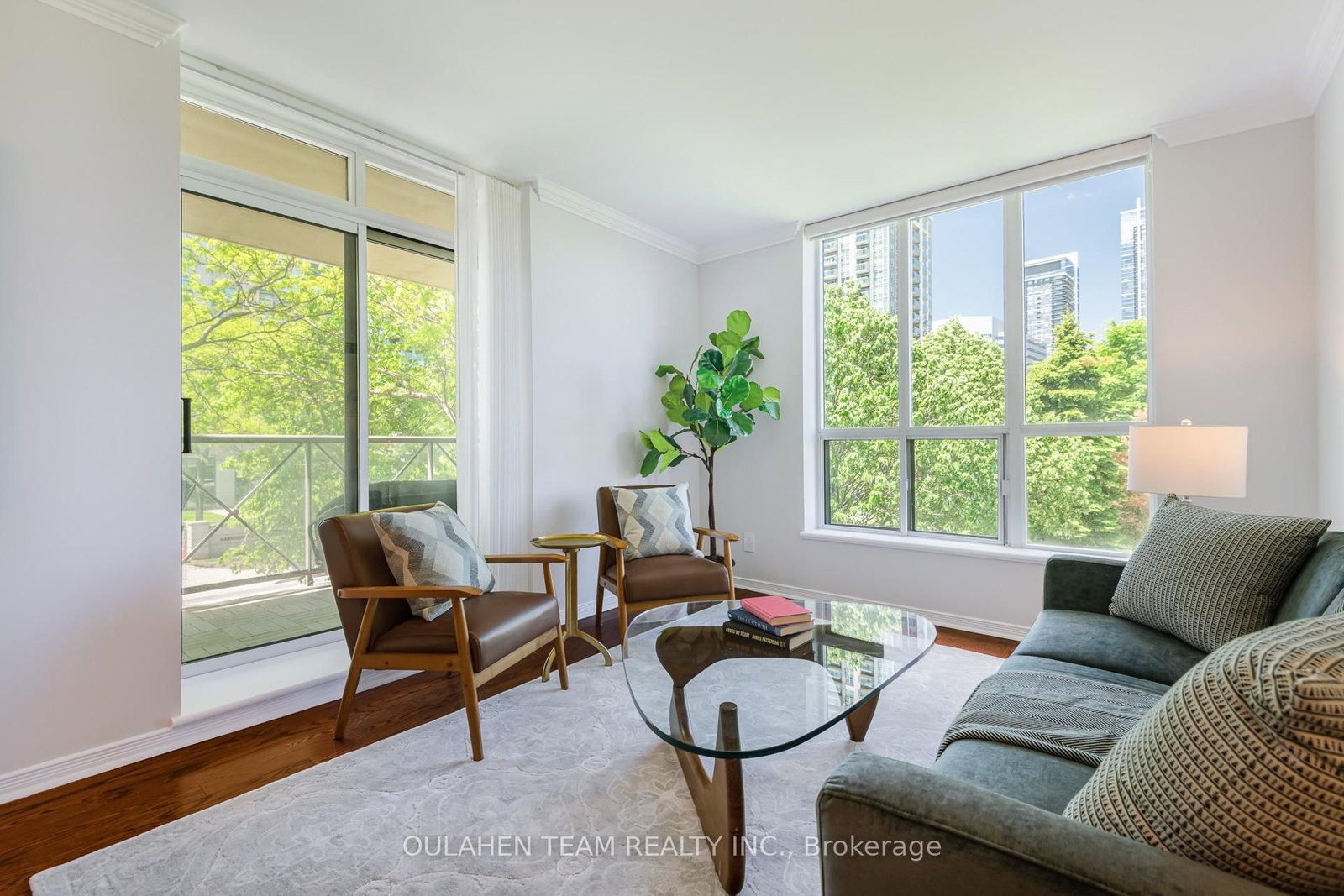 51 Harrison Garden Boulevard, Unit 202 - Photo 3