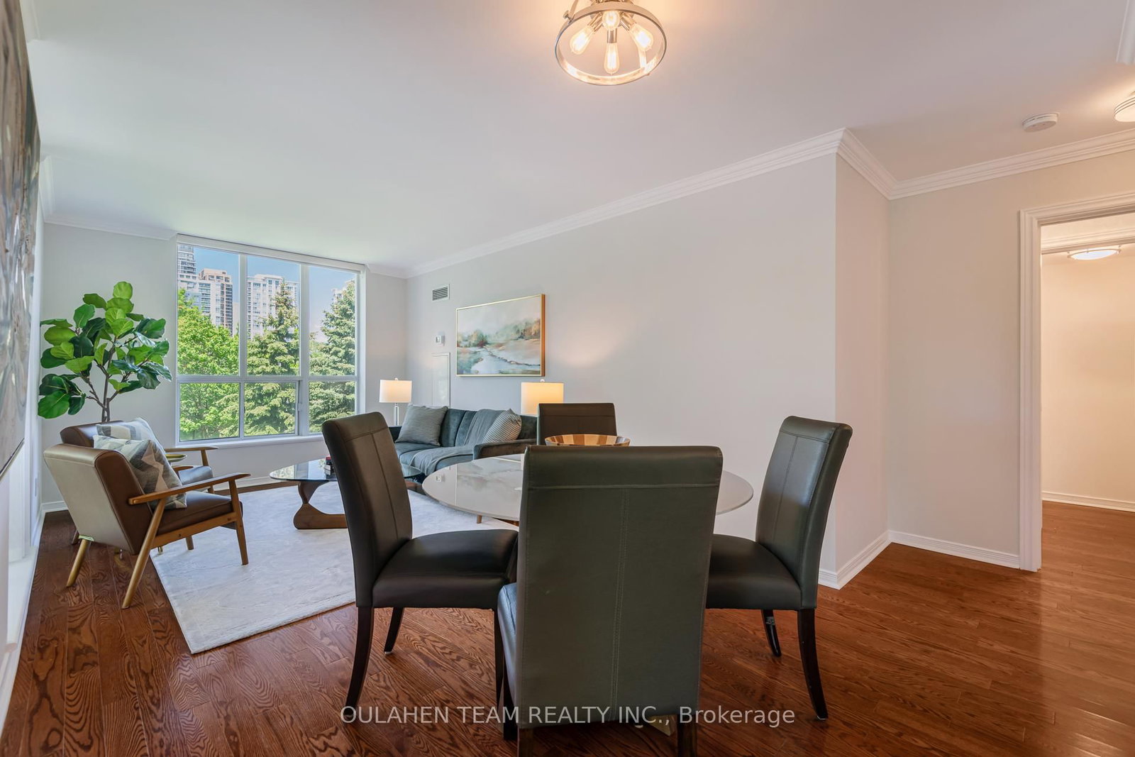 51 Harrison Garden Boulevard, Unit 202 - Photo 4