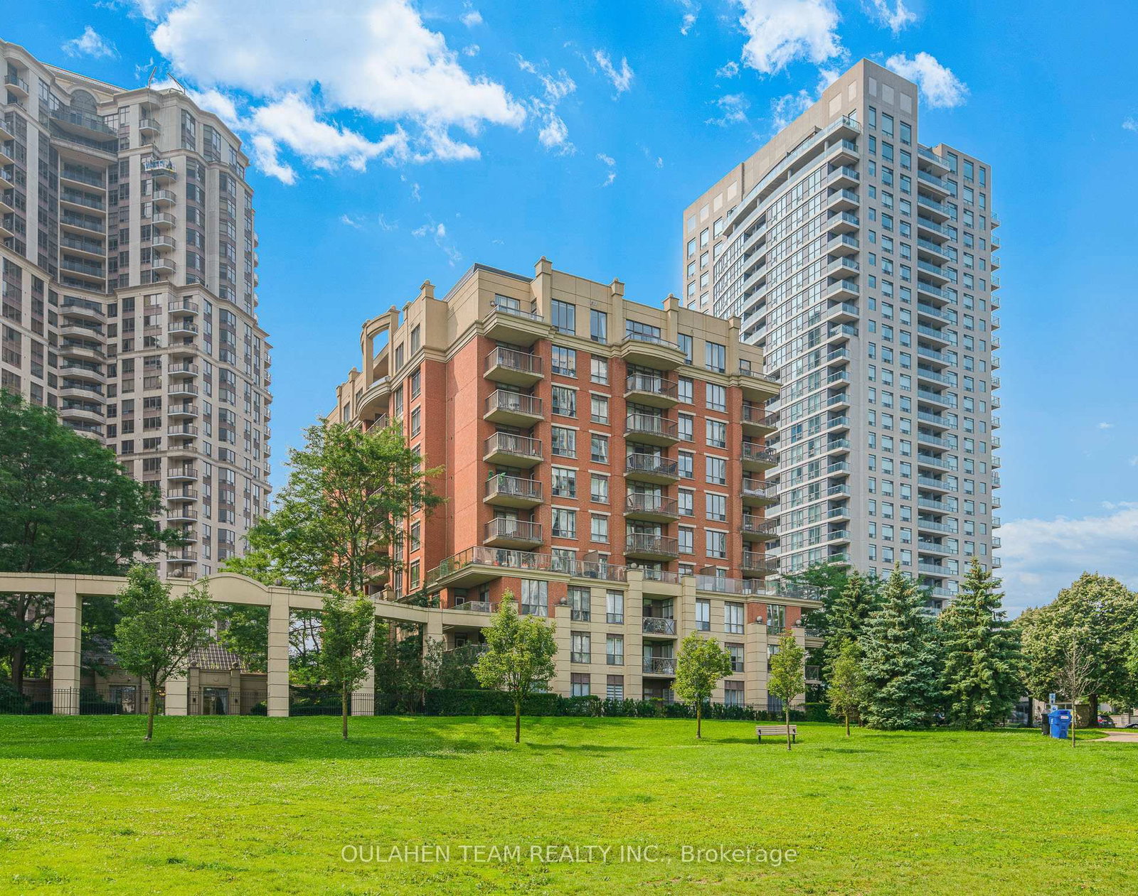 51 Harrison Garden Boulevard, Unit 202 - Photo 41