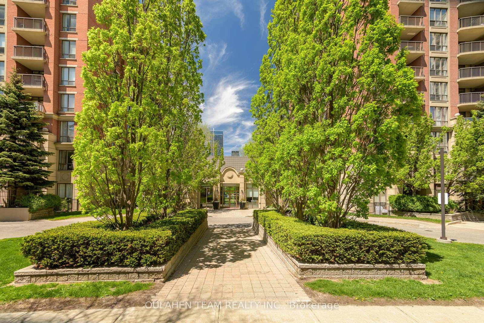 51 Harrison Garden Boulevard, Unit 202 - Photo 44